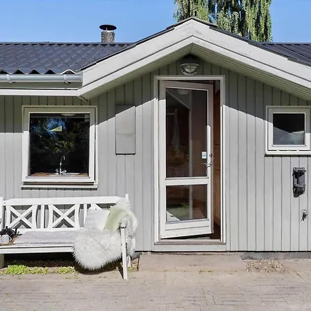 1705-hundested-kaermindebakken-1 *